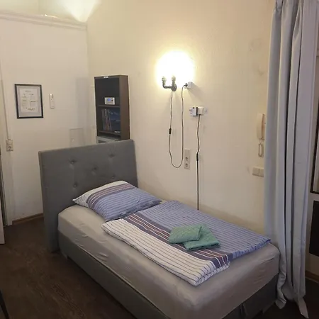 Eg Ferien- Und Monteurwohnung Mit Ac